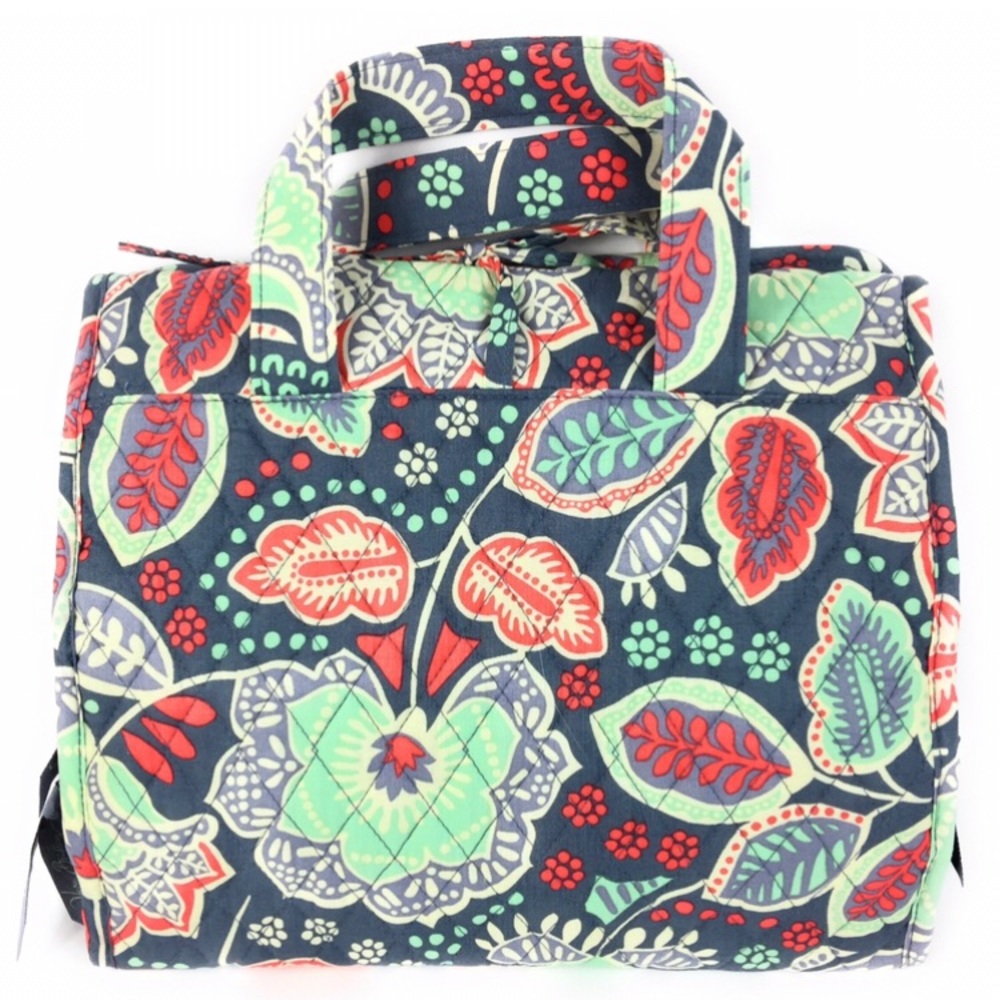 Vera Bradly hanging toilette bag